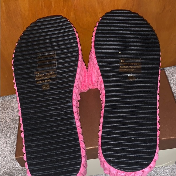 Pink Ribbed Platform Slides - Picture 2 of 2